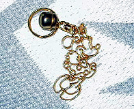 �~�j�[�̃L�[�z���_�[